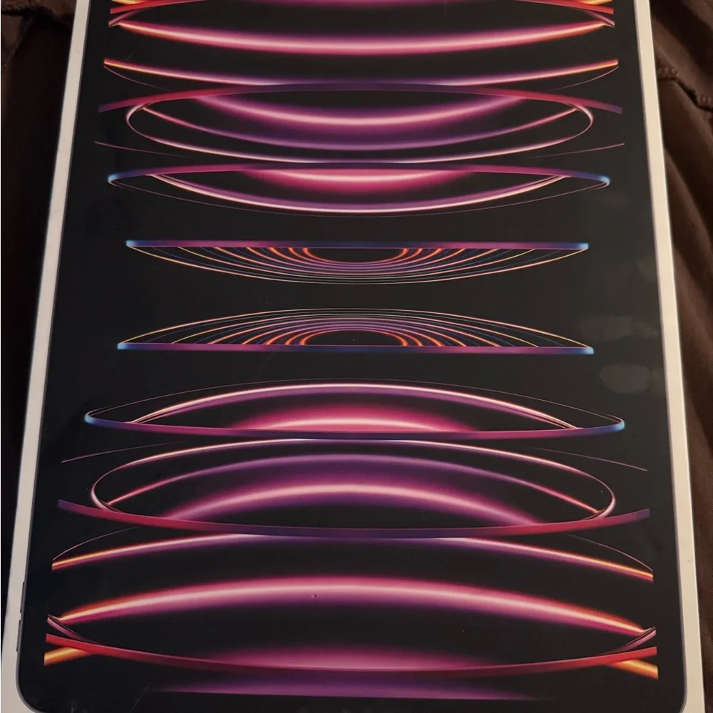 iPad Pro 12.9 Inch ( 6th Generation) Wi-Fi (512GB)